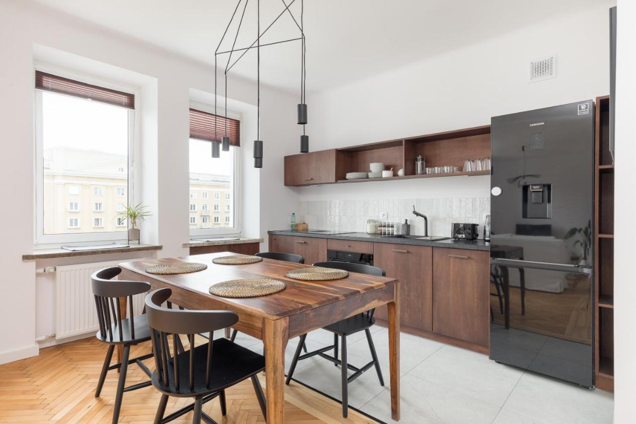 Designer Apartment In The Central Варшава Екстериор снимка