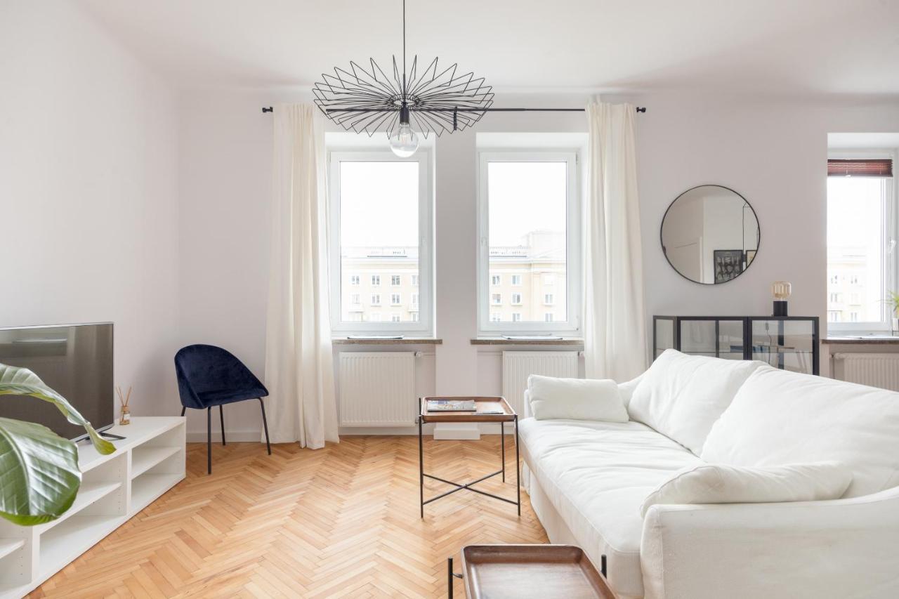 Designer Apartment In The Central Варшава Екстериор снимка