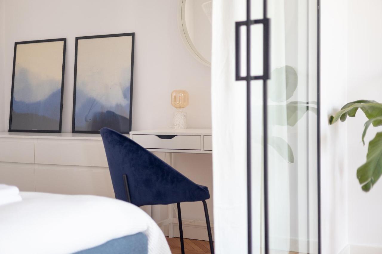 Designer Apartment In The Central Варшава Екстериор снимка