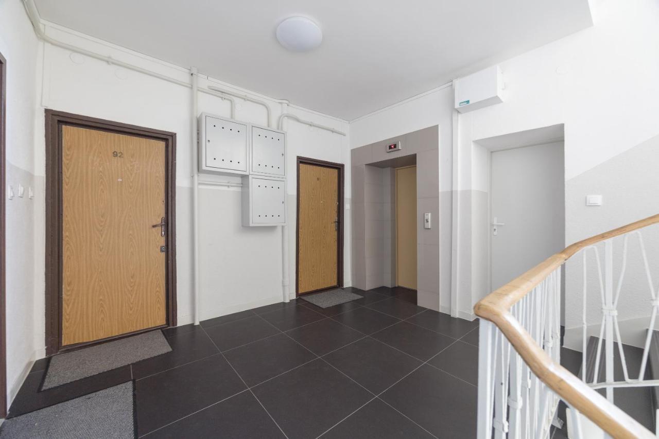 Designer Apartment In The Central Варшава Екстериор снимка
