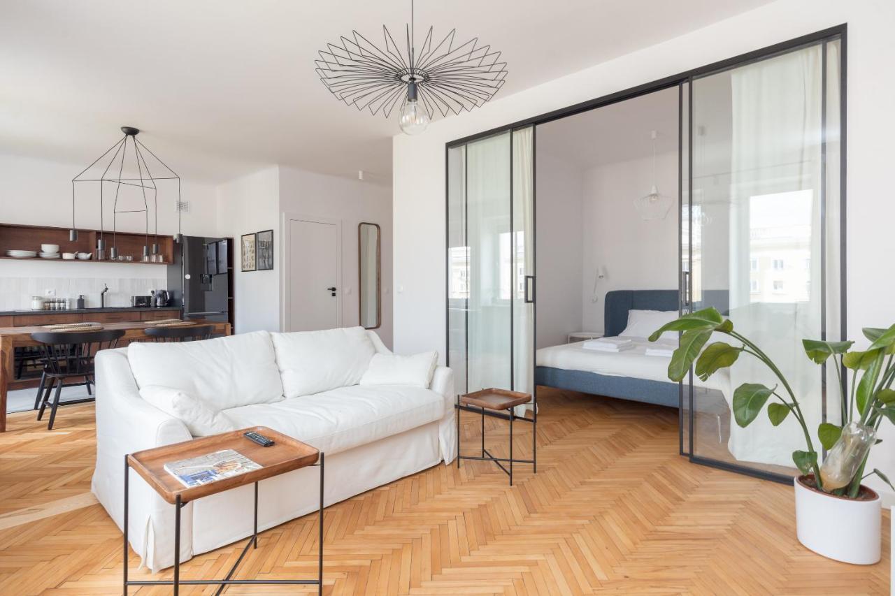 Designer Apartment In The Central Варшава Екстериор снимка